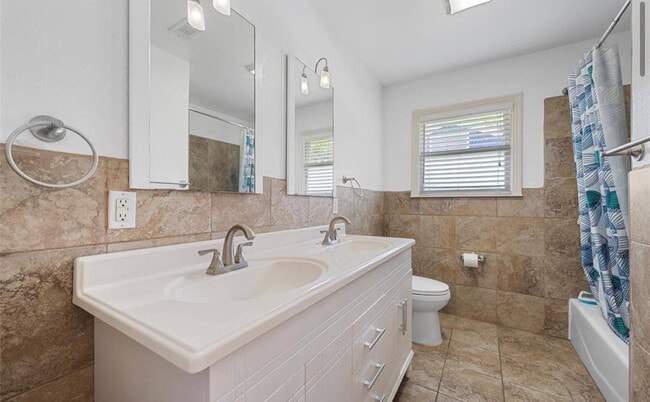 Photo - 1025 N 32nd St