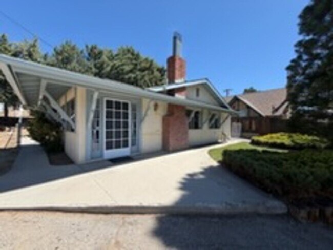 Photo - Move-In Ready Mountain Retreat with Garage Near Frazier Park & Los Padres Forest