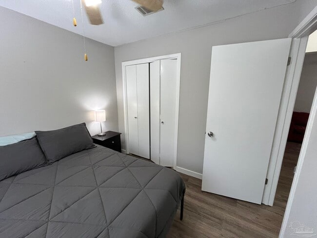 Photo - 1271 Redwood Ln