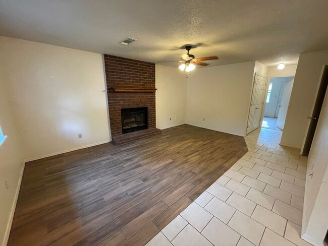 Photo - South Z Unidad 1911