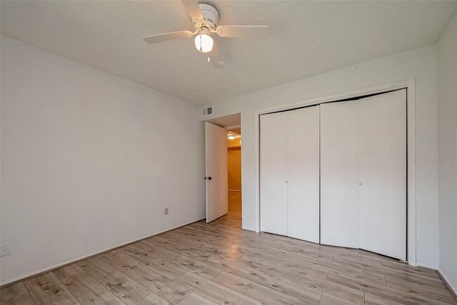 Photo - 10555 Turtlewood Ct Unit 1109