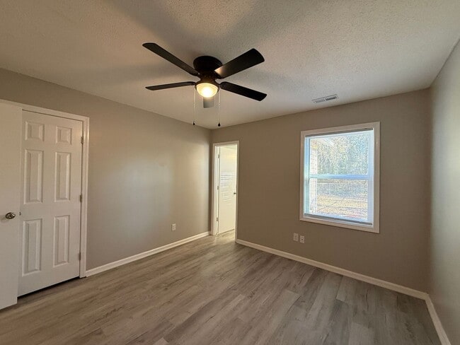 Photo - Remodeled 2 bedroom 2 bath duplex,