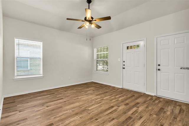 Photo - 404 Blake Ln