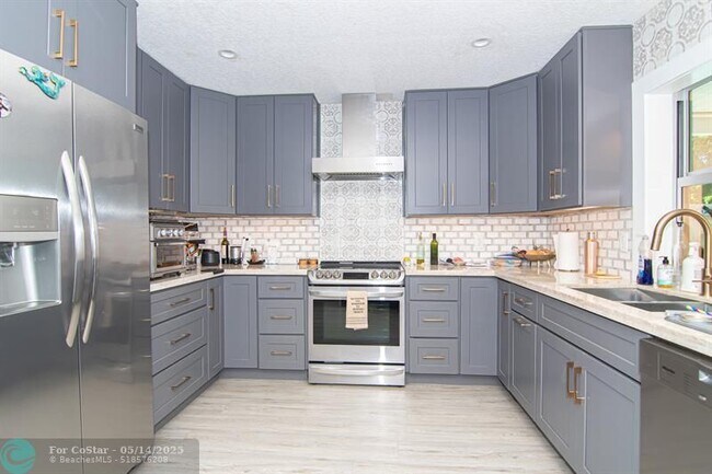 Photo - 3251 NW 65th St