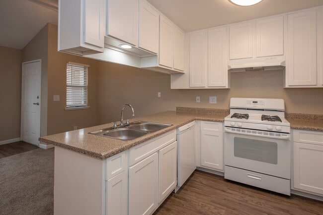 Photo - River's Edge Apartments