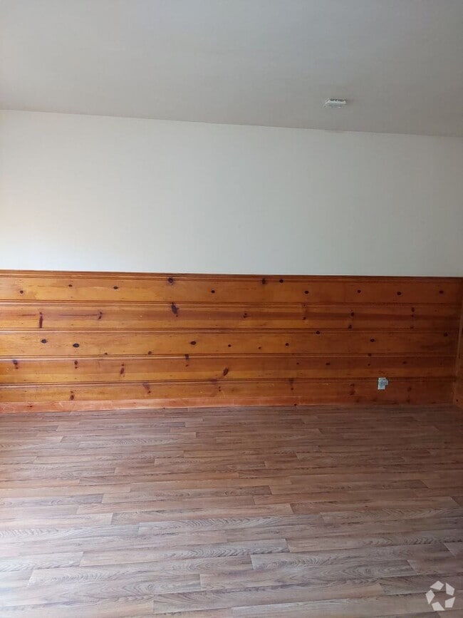 Building Photo - FO378-McDaniel,John Unit Front Rental