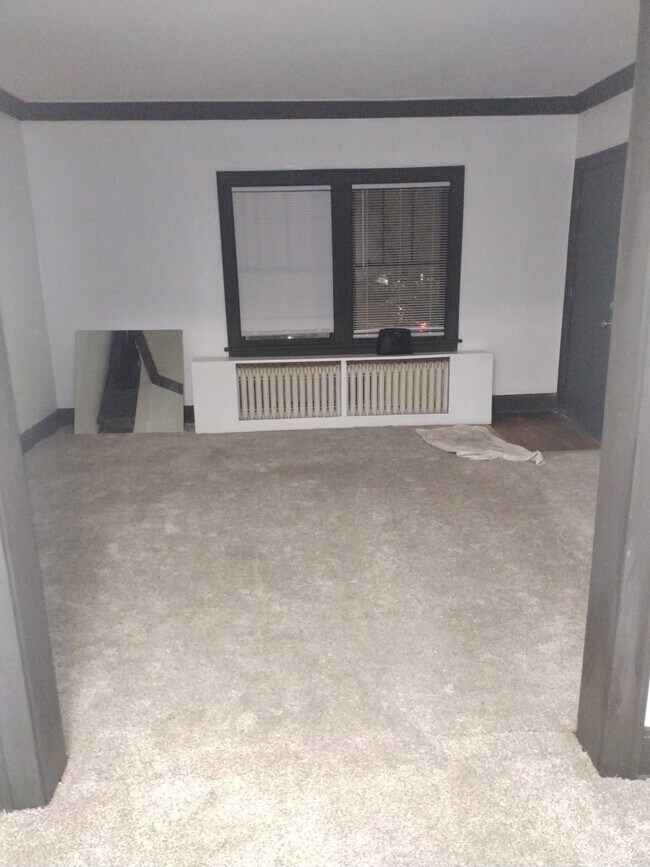 Photo - 313 N 7th Ave E Unidad 1st Floor