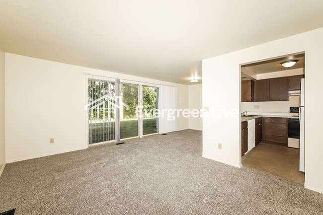 Photo - 7673 Mt Hood