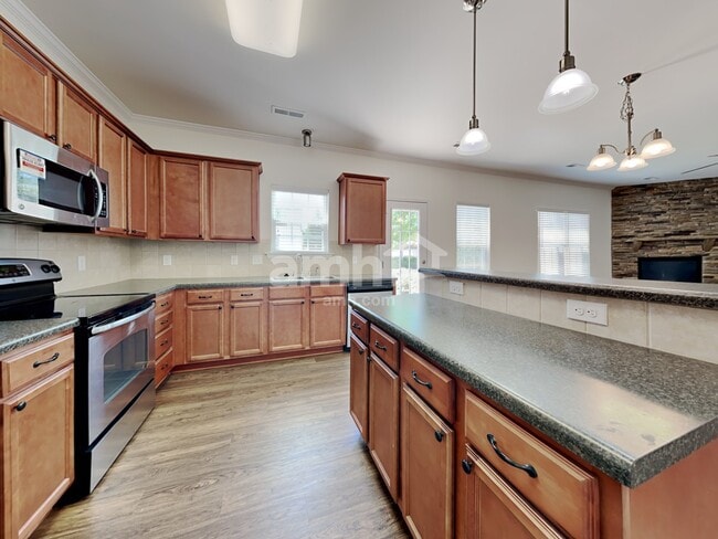 Photo - 5694 Misty Hill Cir