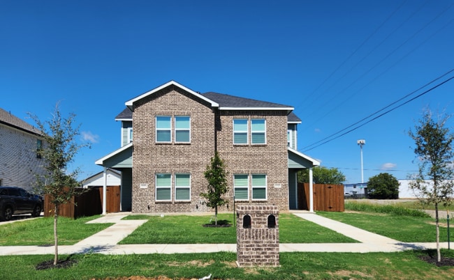 Photo - 5935 Grayson St