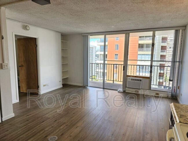 Photo - 2754 Kuilei St Unit #1102
