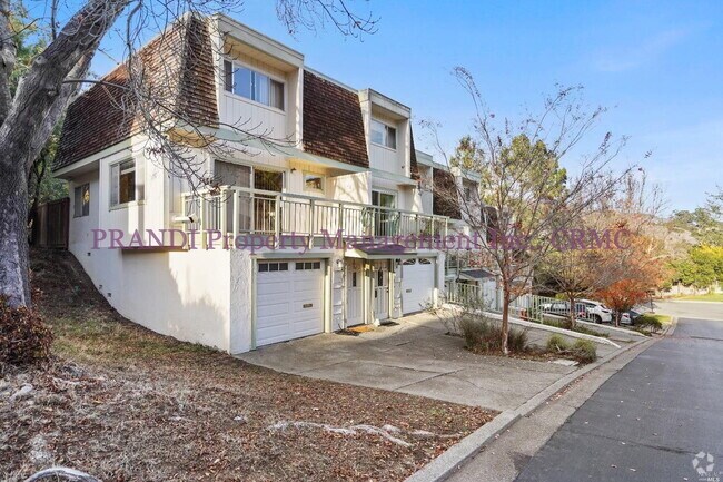 Building Photo - Pleasant Valley Condo with Recent Upgrades...