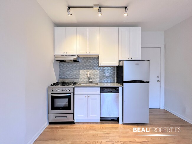 Photo - 2834 W Palmer St Condo Unit Studio