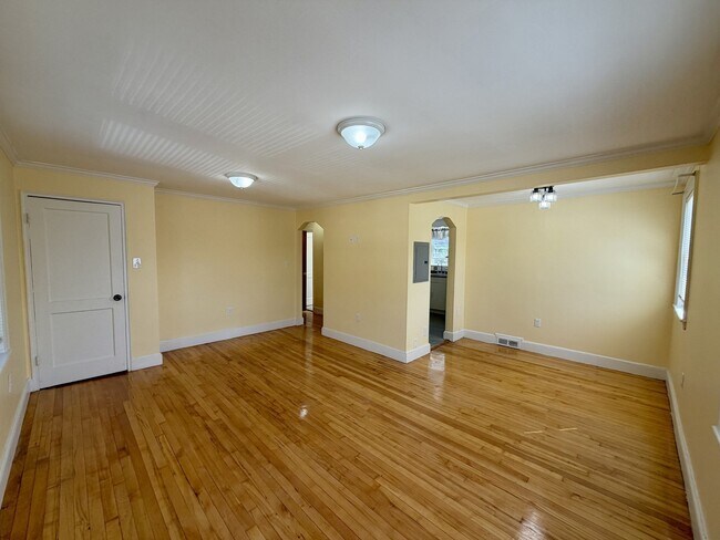 19 Ridgeview Ave Unit 2