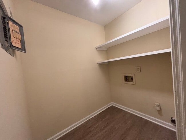 Photo - 401 Chateau Dr SE Unit Apt P3