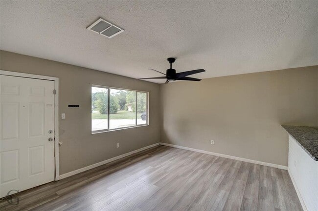Photo - Refurbished - 3 bdrm 1 bath