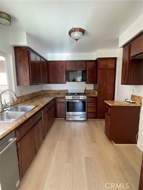 Photo - 601 Hunter St