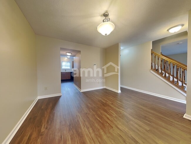 Photo - 7 E Pine Ridge Dr