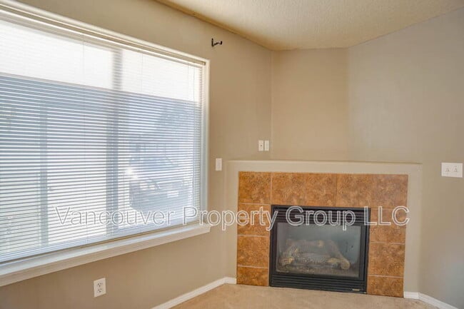 Photo - 4000 NE 109th Ave