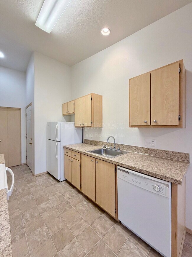 Photo - 10020 SW 125th Ave Unit 305 B