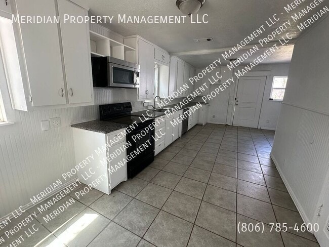 Photo - 2426 31st St
