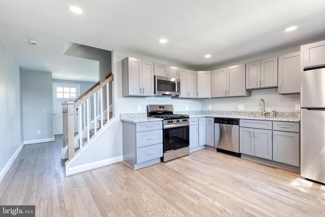 Photo - 633 Lucia Ave