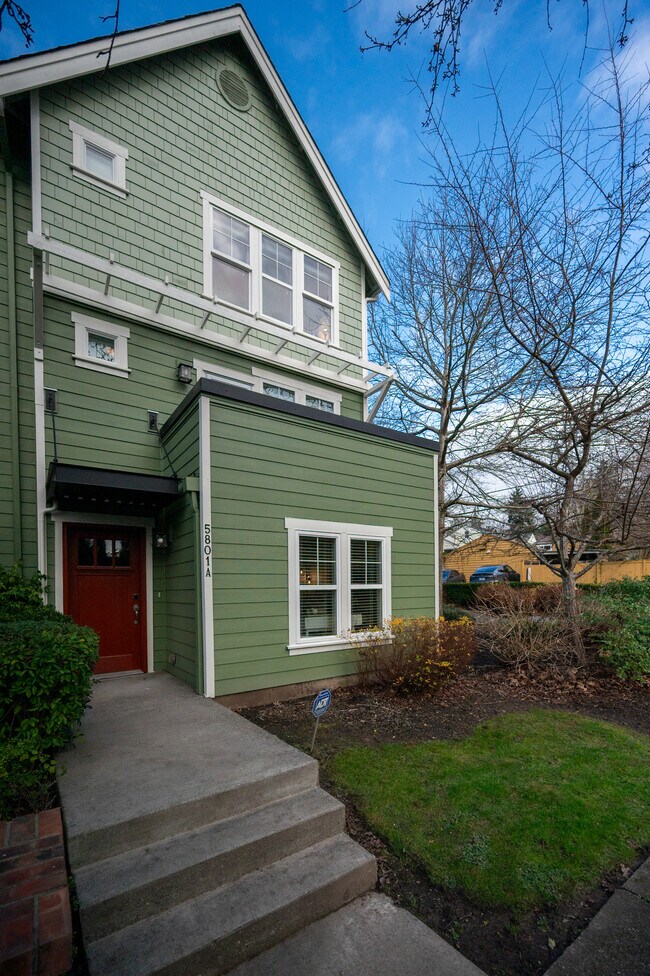 Photo - 5801 55th Ave NE