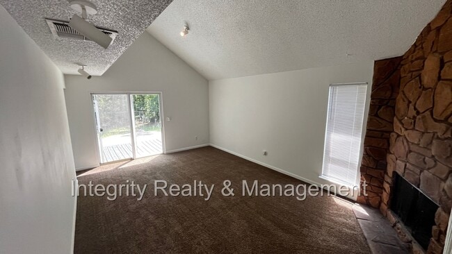 Photo - Contemporary 3 bed/ 2bed in Jacksonville