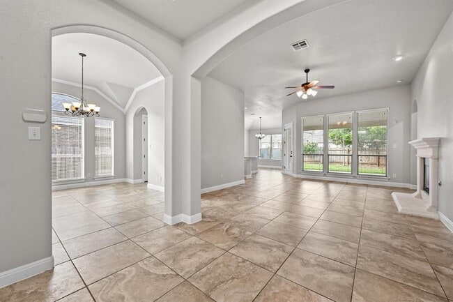 Building Photo - 645 Clear Springs Hollow