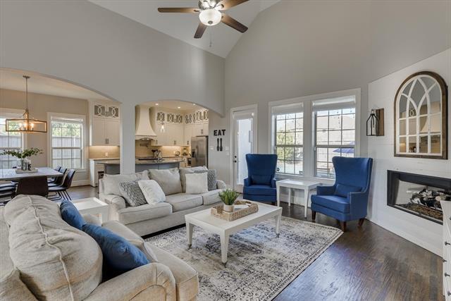 Photo - 4713 Highgate Ln