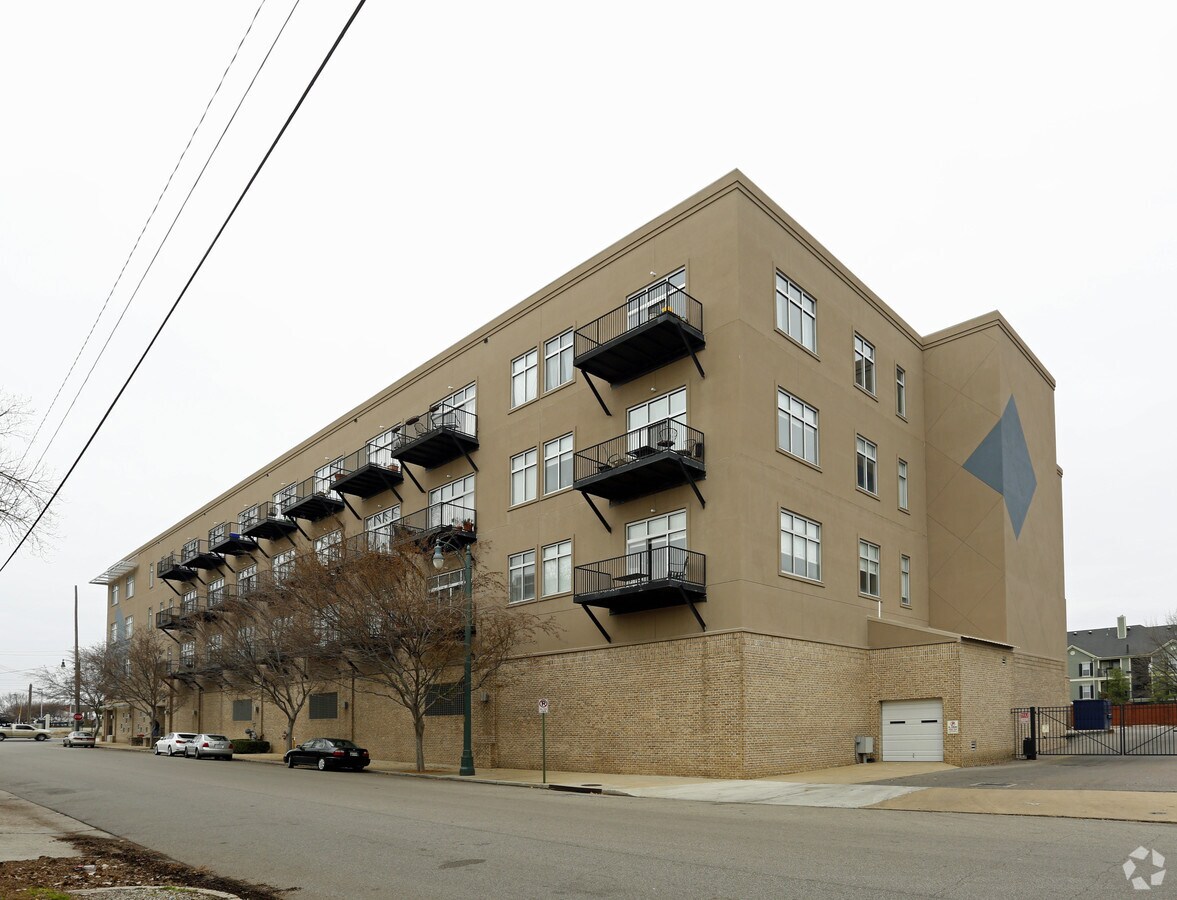 Photo - Riverside 648