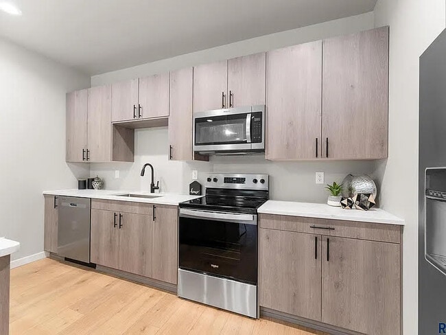 Photo - 517 Oxford Ave