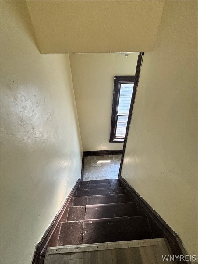 Photo - 215 Ludington St