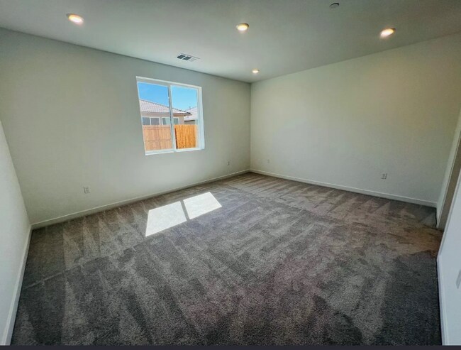 Photo - 1744 Halo Ave