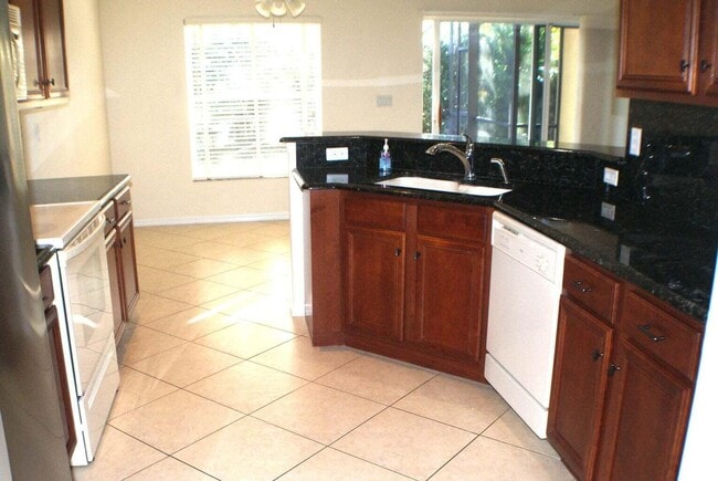 Photo - 12024 Roma Rd