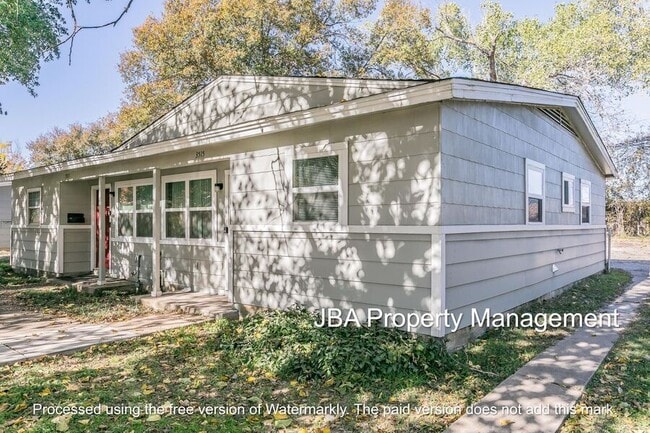 Photo - 3515 Selk Ave