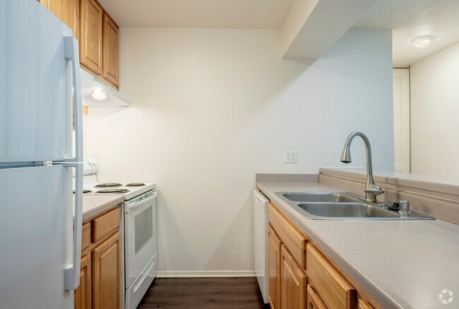 1HAB, 1BA - 685 ft² - Cocina - Briarwood Apartments