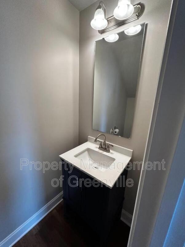 Photo - 227 E Church St