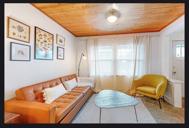 Building Photo - 5515 S Corbett Ave Rental
