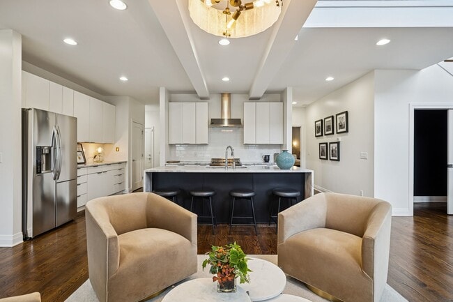 Photo - 914C Acklen Ave