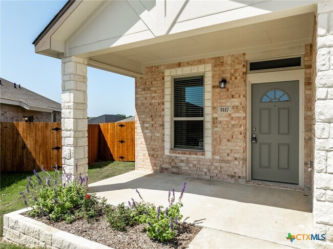 Photo - 5117 Rose Petal Ct