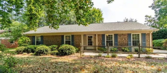 Photo - 201 Orange Dr