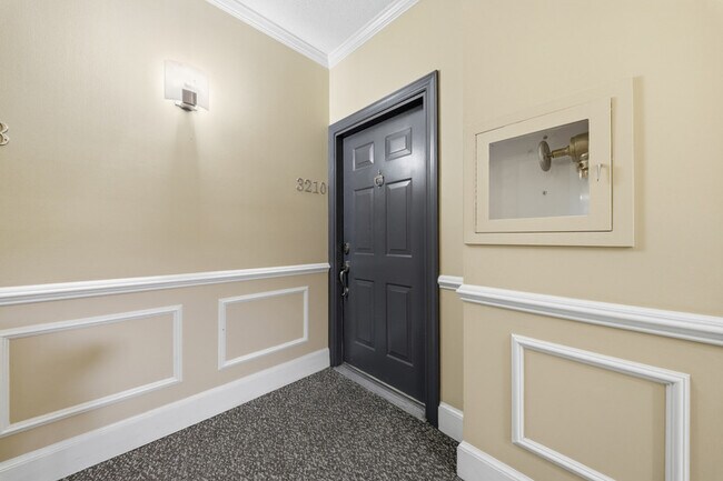 Photo - 300 Yarmouth St Unidad 3210