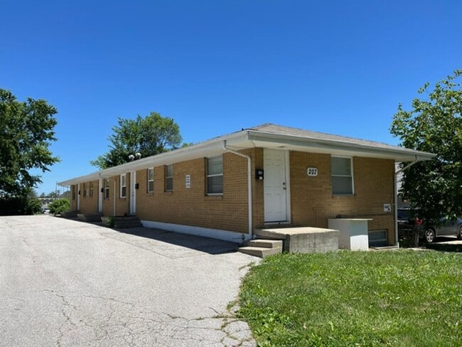 Photo - 207 Highview Ave Unit 102