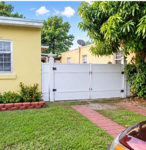 1221 Jann Ave