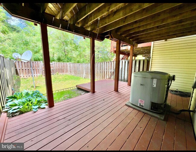 Photo - 9632 Hadleigh Ct