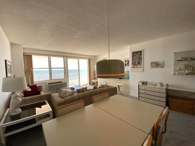 9400 Atlantic Ave Unit 913