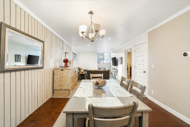 Photo - 300 S 700 E Unidad #Appx