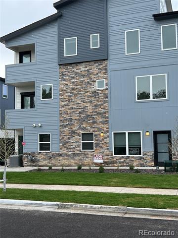 Building Photo - 1514 Ingalls St Rental