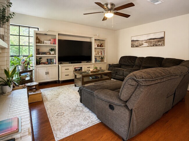 Photo - 63 S Stony Bridge Cir